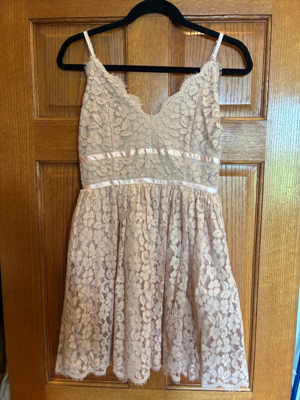 Main Strip Lace Spaghetti-Strap Dress in Blush